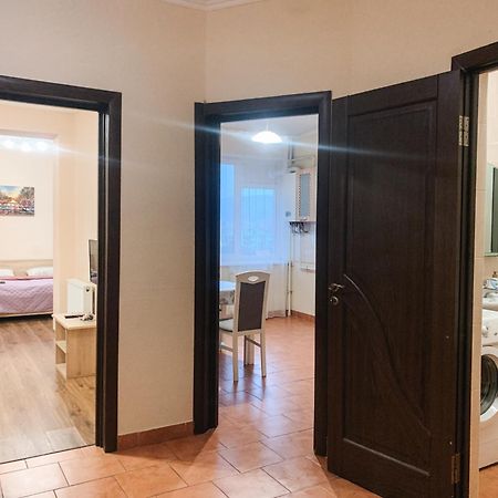 Apartments Domovik Parkaniya, 2A Mukacheve Ngoại thất bức ảnh