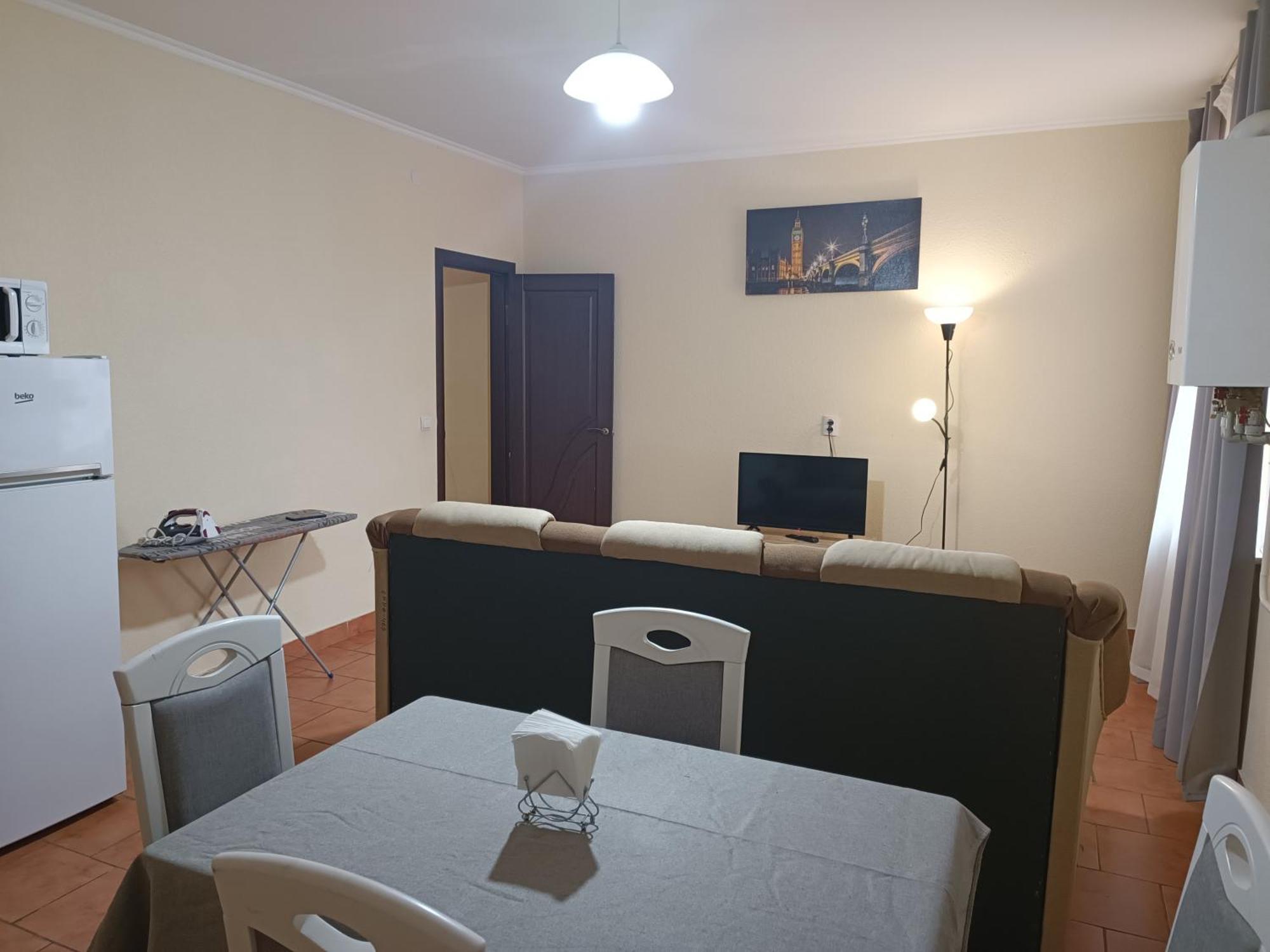 Apartments Domovik Parkaniya, 2A Mukacheve Phòng bức ảnh
