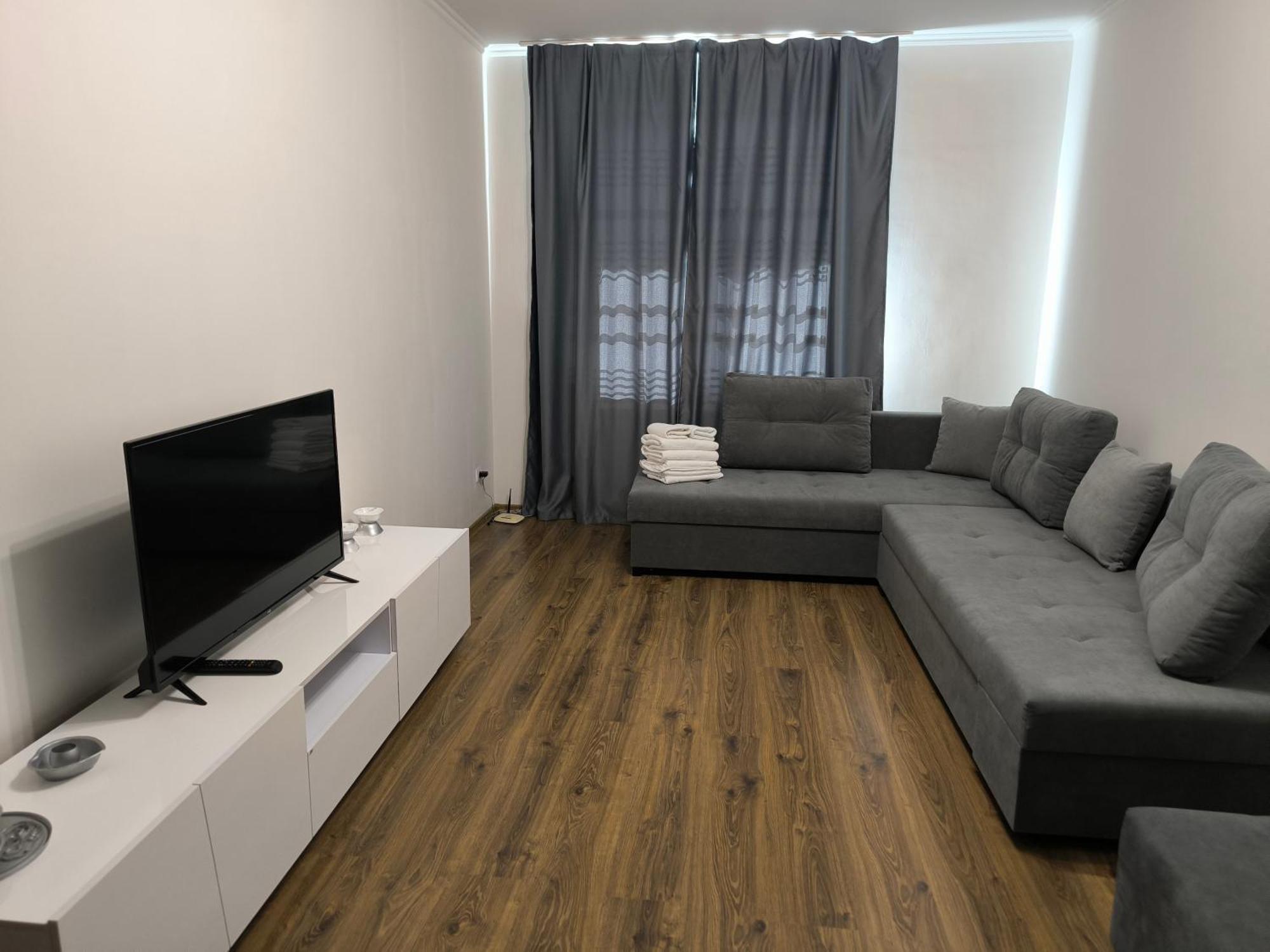 Apartments Domovik Parkaniya, 2A Mukacheve Ngoại thất bức ảnh