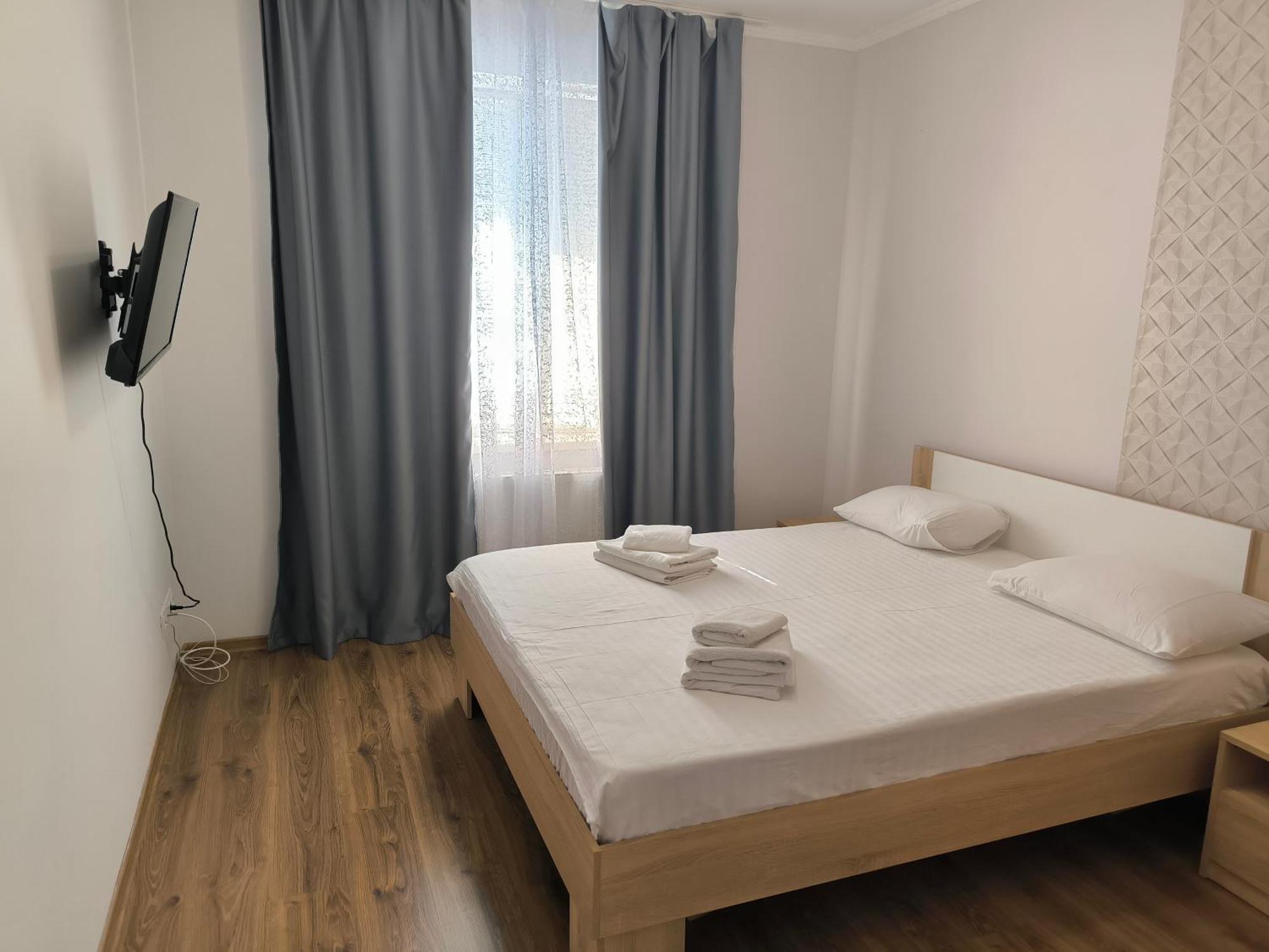 Apartments Domovik Parkaniya, 2A Mukacheve Ngoại thất bức ảnh