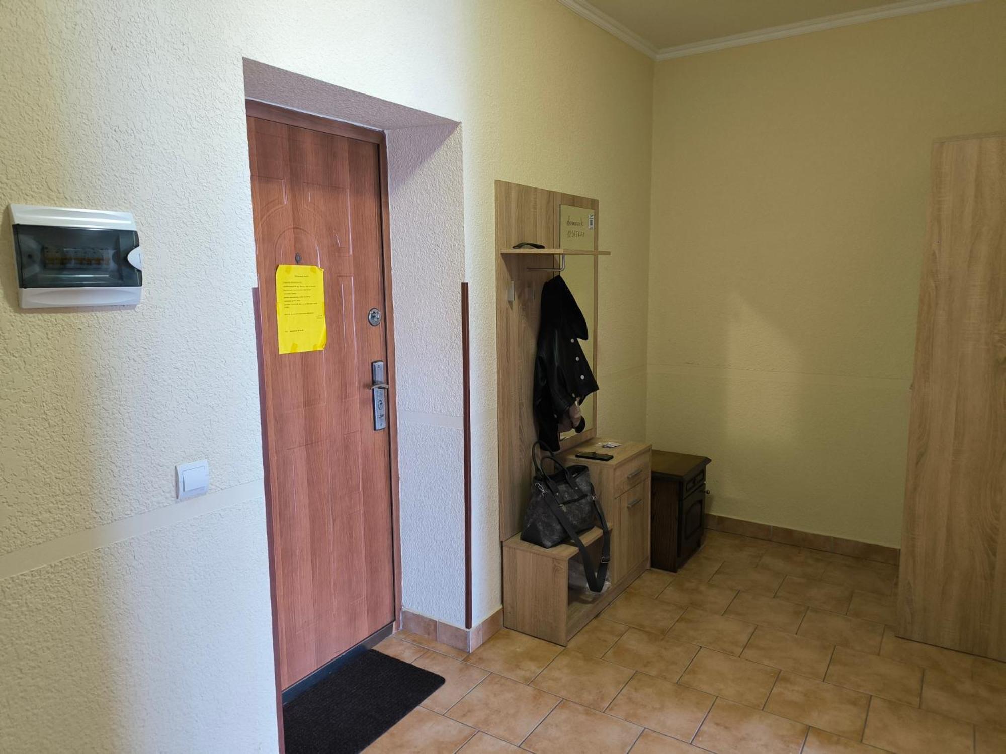 Apartments Domovik Parkaniya, 2A Mukacheve Phòng bức ảnh