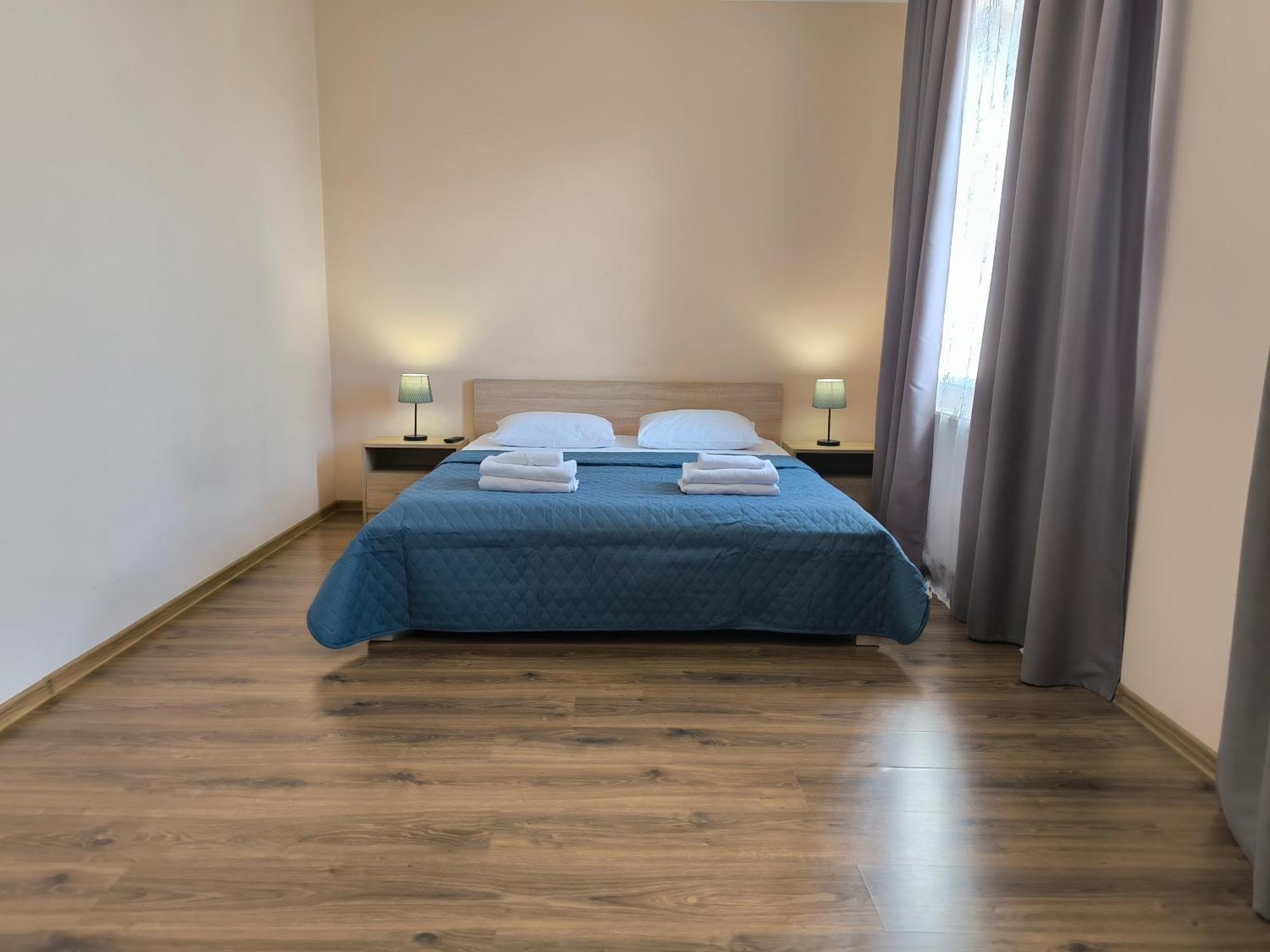 Apartments Domovik Parkaniya, 2A Mukacheve Ngoại thất bức ảnh