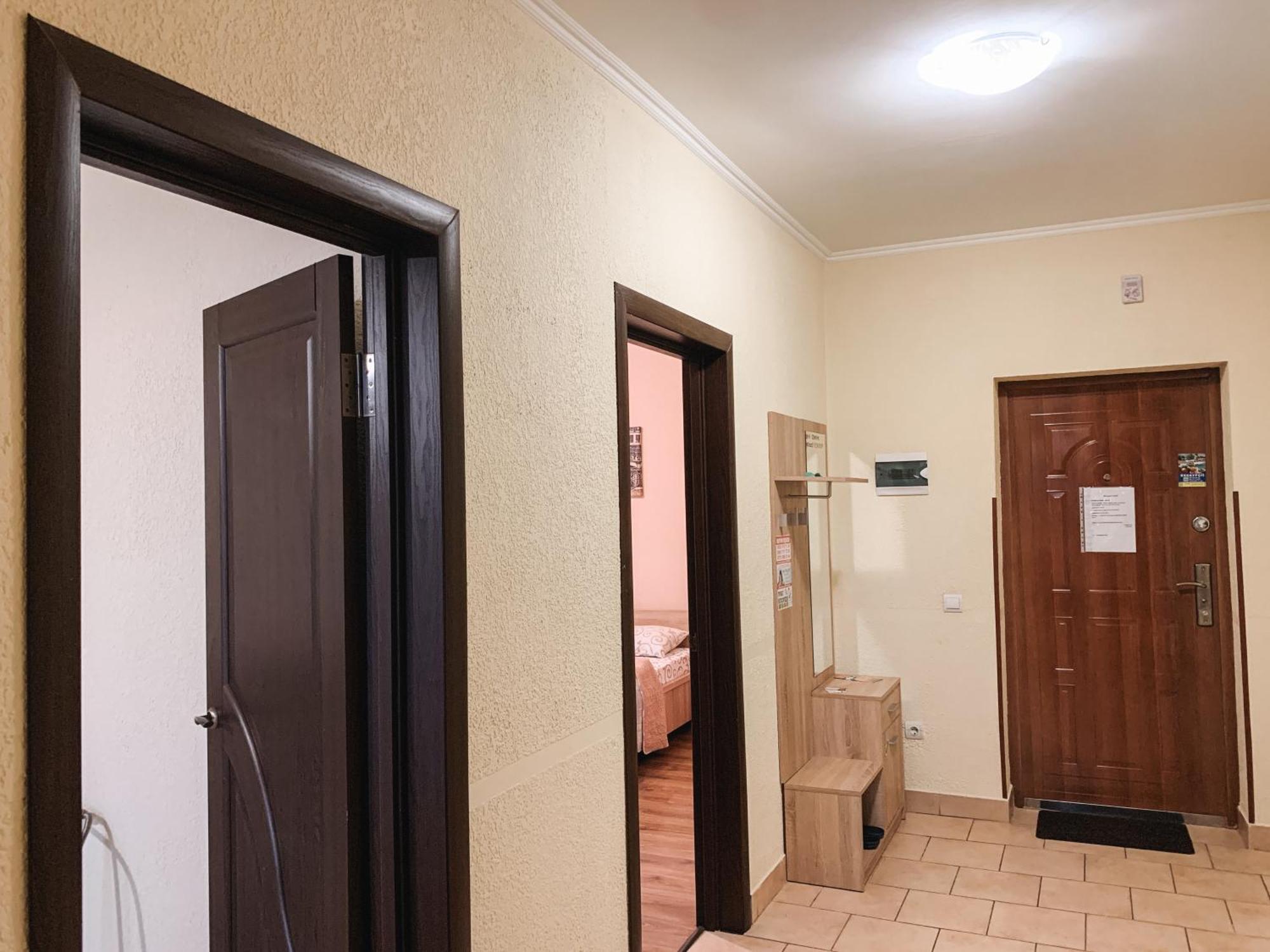 Apartments Domovik Parkaniya, 2A Mukacheve Ngoại thất bức ảnh
