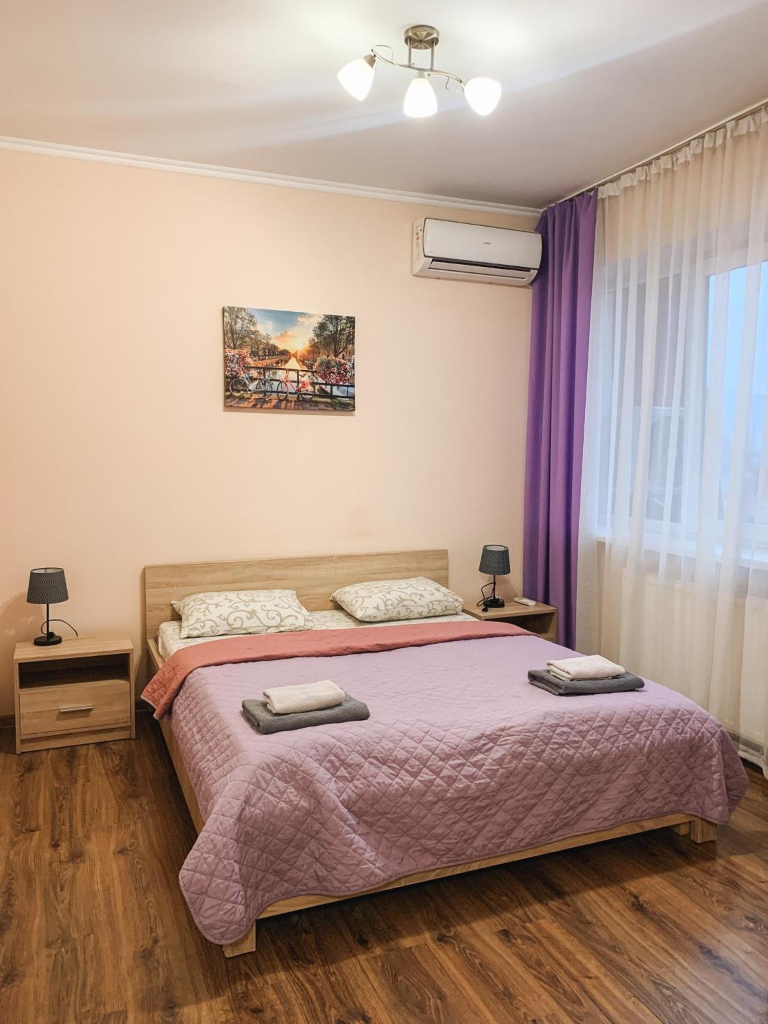 Apartments Domovik Parkaniya, 2A Mukacheve Ngoại thất bức ảnh