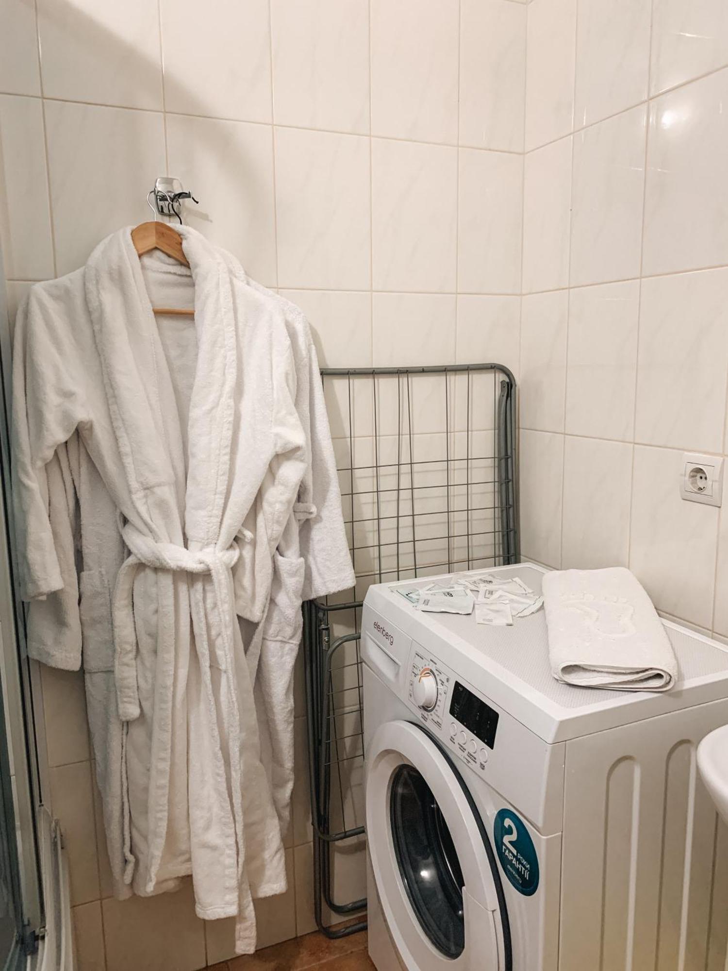 Apartments Domovik Parkaniya, 2A Mukacheve Ngoại thất bức ảnh