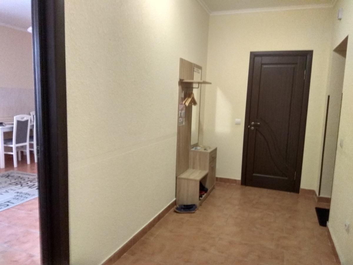 Apartments Domovik Parkaniya, 2A Mukacheve Ngoại thất bức ảnh
